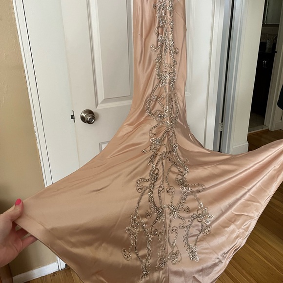 Elegant Pink Evening Gown - Picture 7 of 12